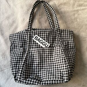 NWT BAGGU Cloud Bag Black & White Gingham